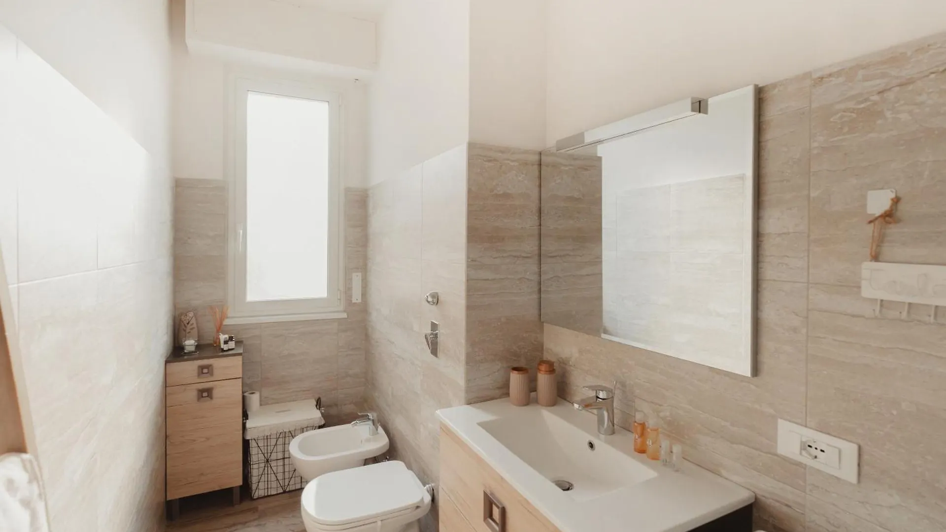 Gohost - Il Sorriso Di Fofo - Cozy Flat Near Navigli Apartment Milan 0*,  Italy