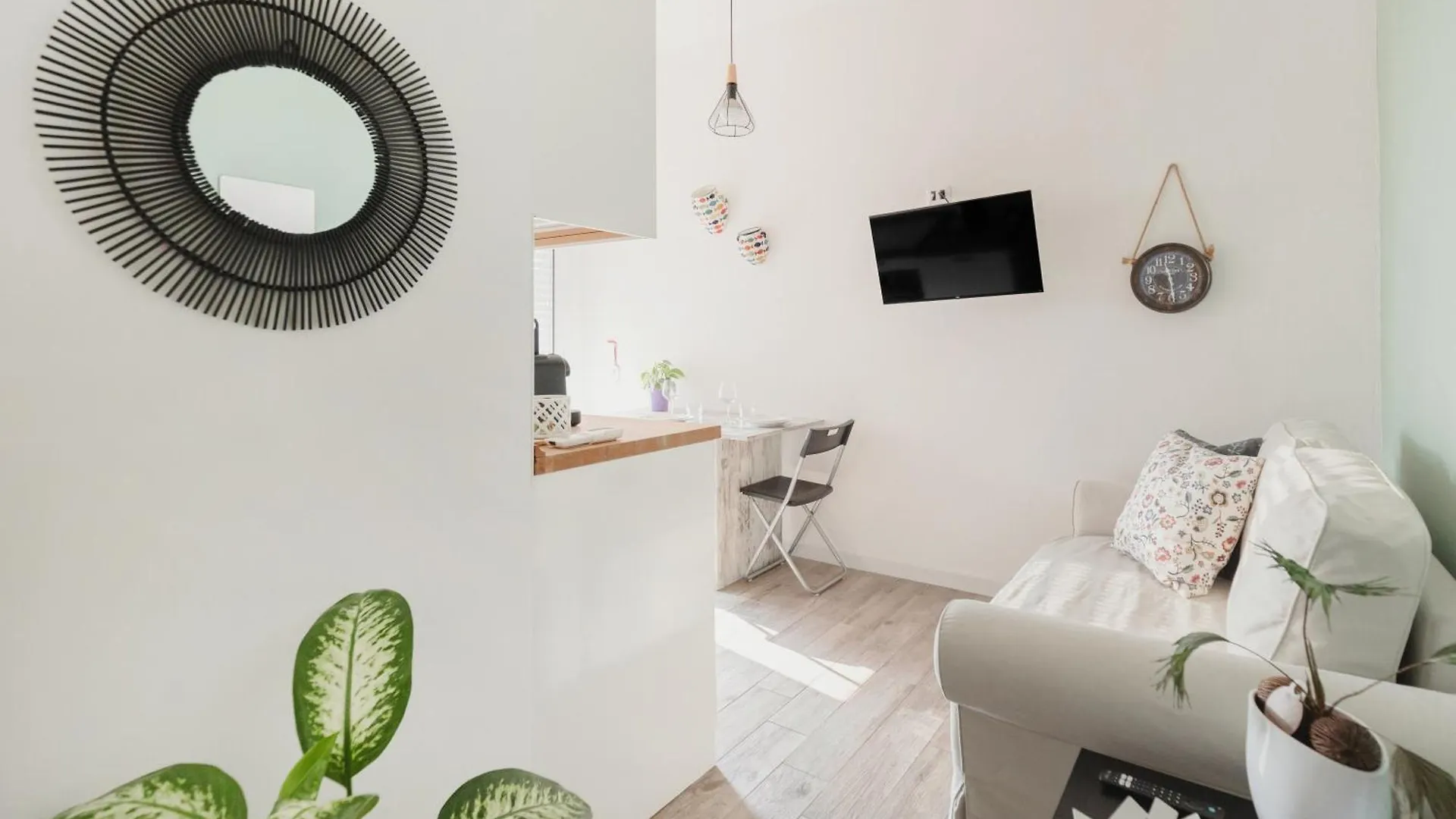 Gohost - Il Sorriso Di Fofo - Cozy Flat Near Navigli Apartment Milan Italy